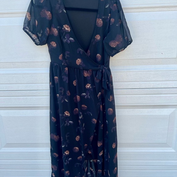 Disturbia Black Floral Midi Dress - Picture 7 of 8